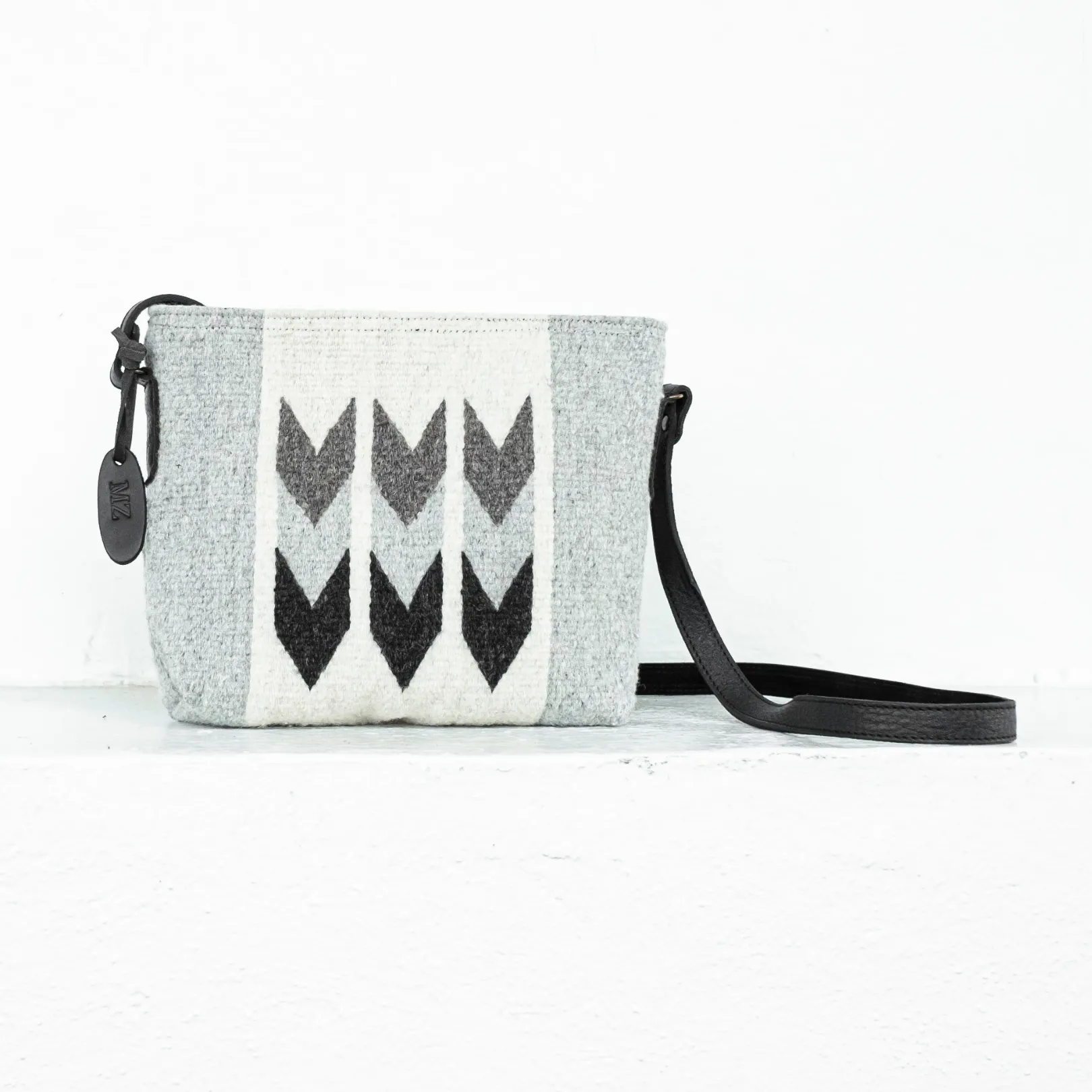 Flechas Crossbody