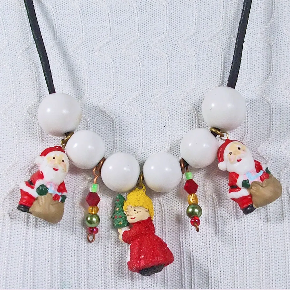 Papan, Christmas, Santa and Mrs Clause, Beaded Dangle, Necklace