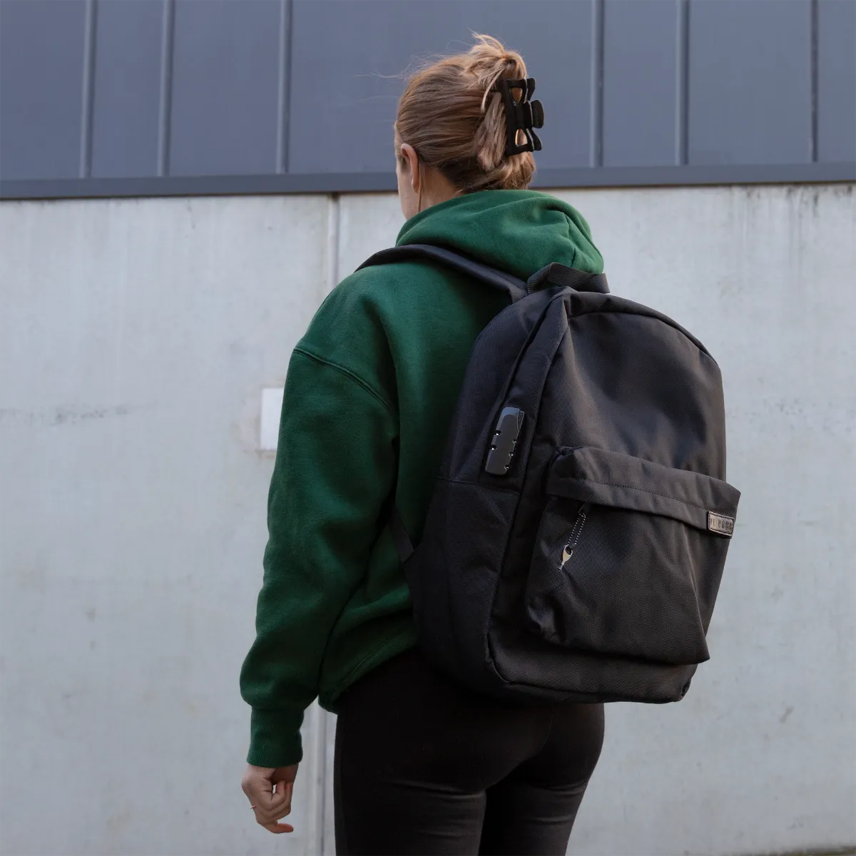 Smellproof & Lockable DL Backpack